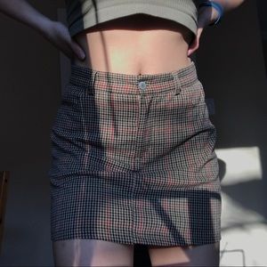 PLAID BRANDY MELVILLE SKIRT
